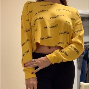 Long sleeve crop top